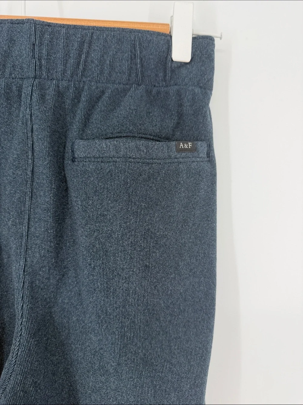 Abercrombie Kids Girls 9/10 Blue Pintuck Pull-On Stretch Trouser Sweatpants